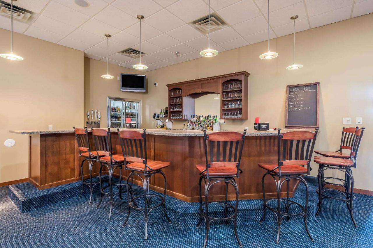 Econo Lodge Rice Lake Bagian luar foto
