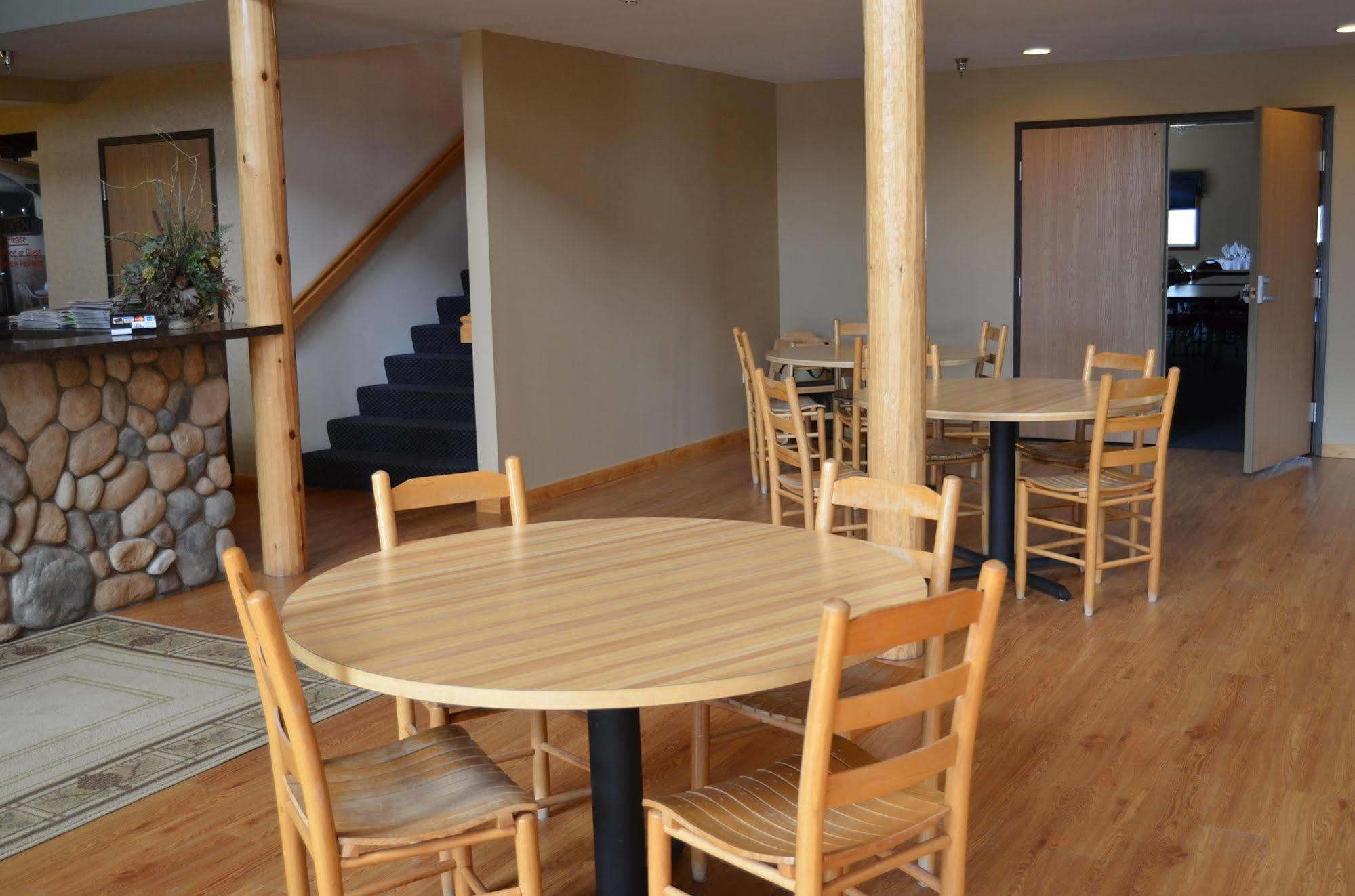 Econo Lodge Rice Lake Bagian luar foto